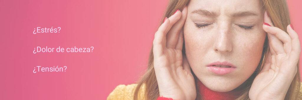 mujer con dolor de mandíbula por estrés