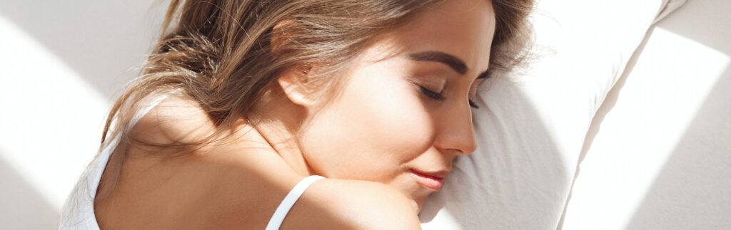 mujer durmiendo plácidamente